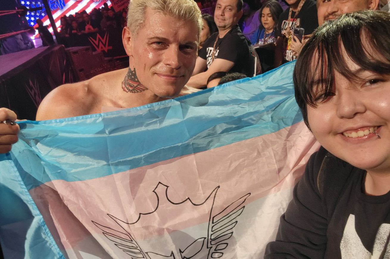 Cody Rhodes’ emotional connection with a fan steals the show in Fresno