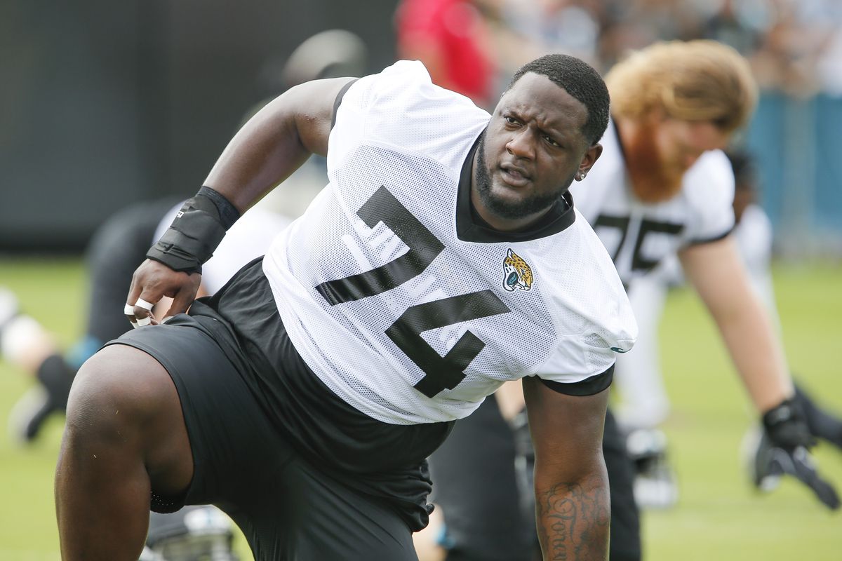 Subvención Seguro Enciclopedia Jaguars LT Cam Robinson out for season with torn ACL - Big Cat Country