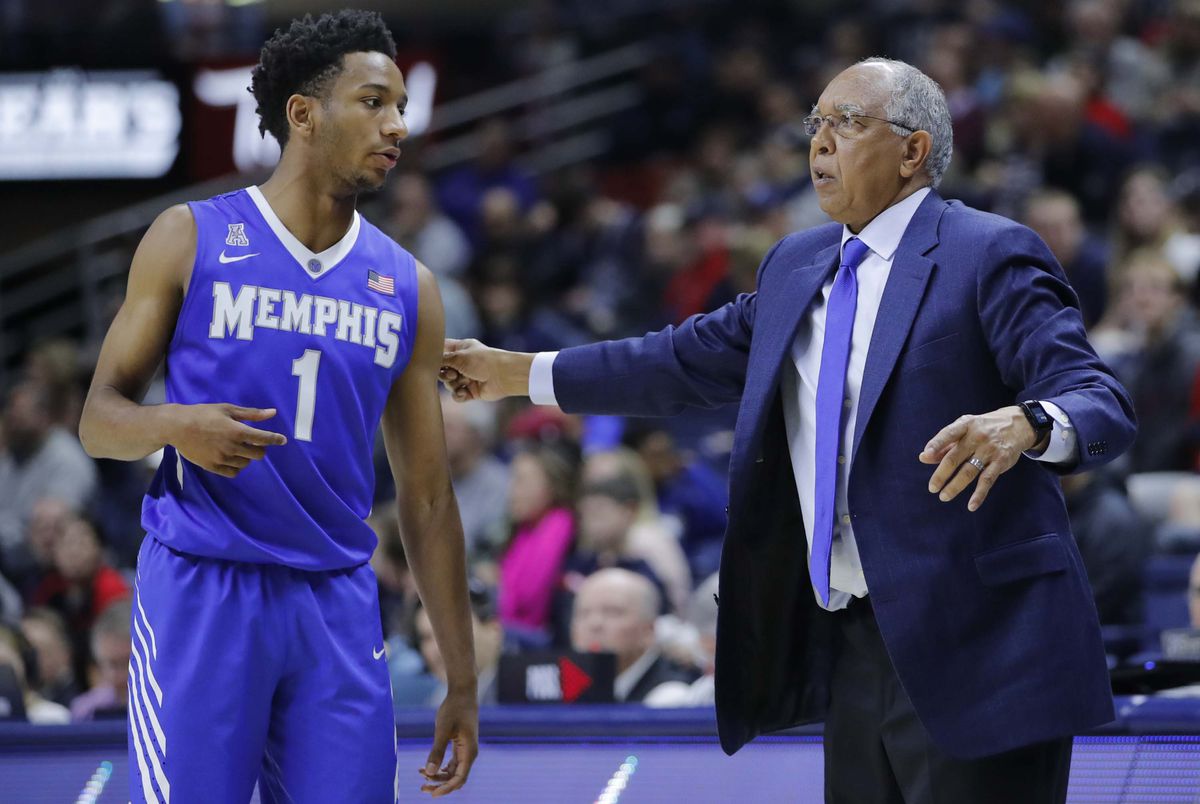 NCAA Basketball: Memphis at Connecticut