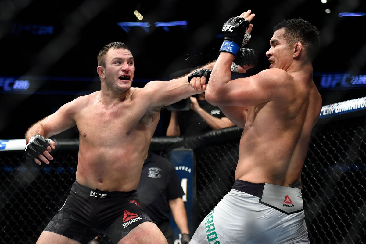 MMA: UFC 220- Villante vs Barroso