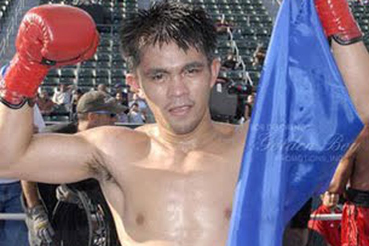 Filipino boxer Z Gorres is improving after undergoing emergency surgery last Friday. The Filipino government has vowed to assist him in any way he needs. (Photo by Golden Boy Promotions)