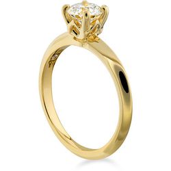 Hearts on Fire Insignia solitair in 18k yellow gold with .30 carat center diamond, $2,490 at <a href="http://www.bernierobbins.com/">Bernie Robbins</a>.