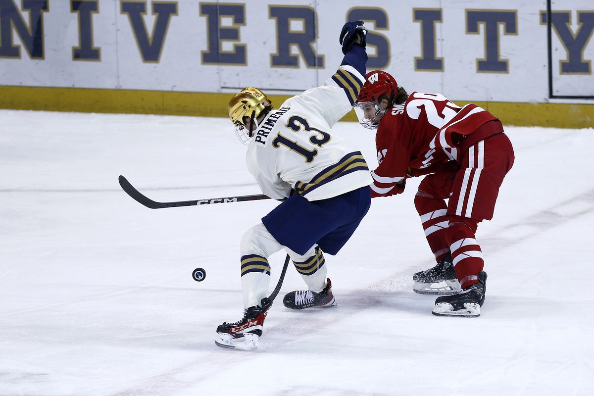 COLLEGE HOCKEY: JAN 27 Wisconsin at Notre Dame