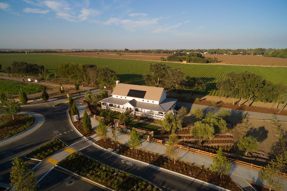 farm-based housing community in California 