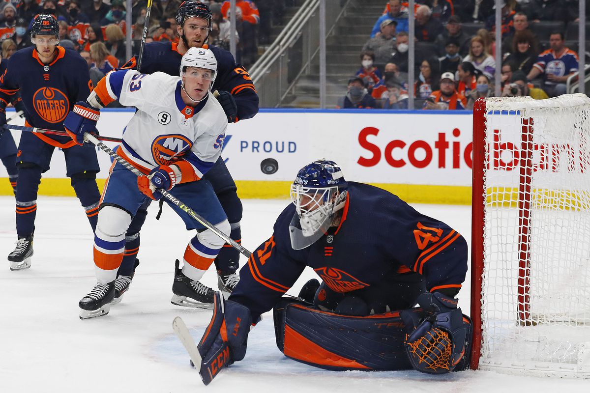 NHL: New York Islanders at Edmonton Oilers