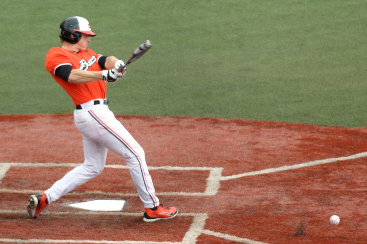 Jeff Hendrix drove in 3 of Oregon St.'s 4 runs, and scored the other, in Tuesday night's 4-3 win over Oregon. The Beavers have only lost once all year with Hendrix hitting leadoff.
