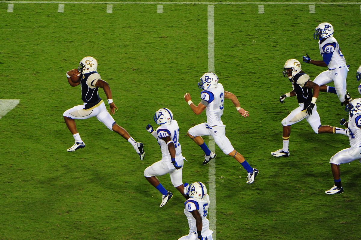 ATLANTA, GA - SEPTEMBER 8: Vad Lee #2 of the Georgia Tech Yellow Jackets carries the ball for an 81-yard gain against the Presbyterian Blue Hose at Bobby Dodd Stadium on September 8, 2012 in Atlanta, Georgia. (Photo by Scott Cunningham/Getty Images)