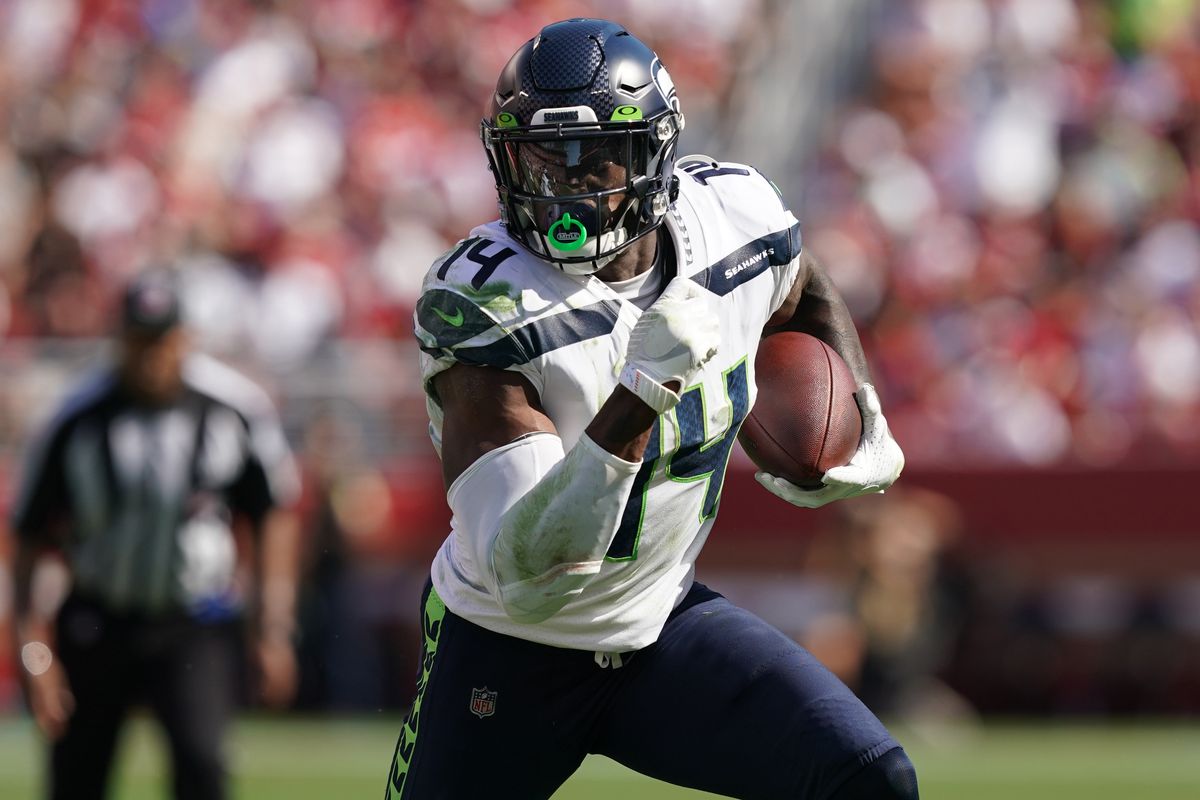 Seattle Seahawks wide receiver DK Metcalf (14) runs after a catch during the third quarter against the San Francisco 49ers at Levi’s Stadium.