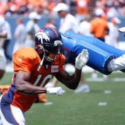 New Broncos WR Emmanuel Sanders knocks off the contact