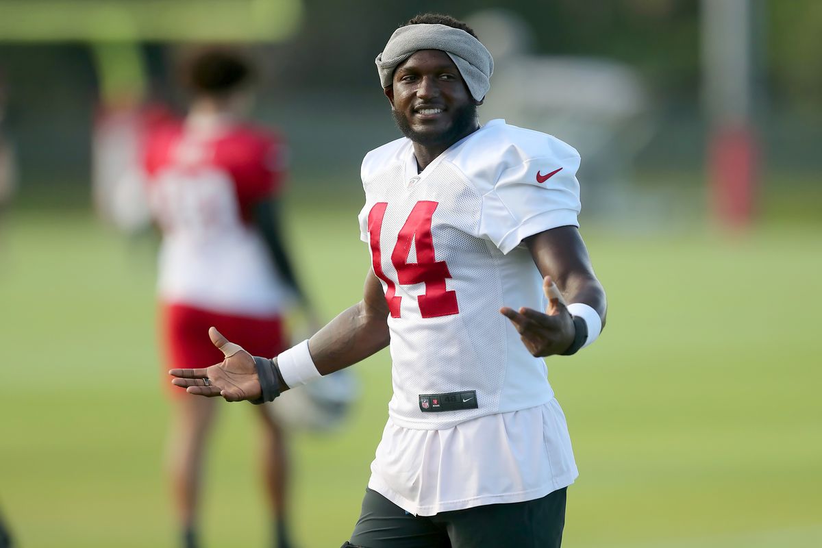 Tampa Bay Buccaneers wide receiver Chris Godwin (14) reacts to a team mate during the Tampa Bay Buccaneers Training Camp on August 09, 2022 at the AdventHealth Training Center at One Buccaneer Place in Tampa, Florida.
