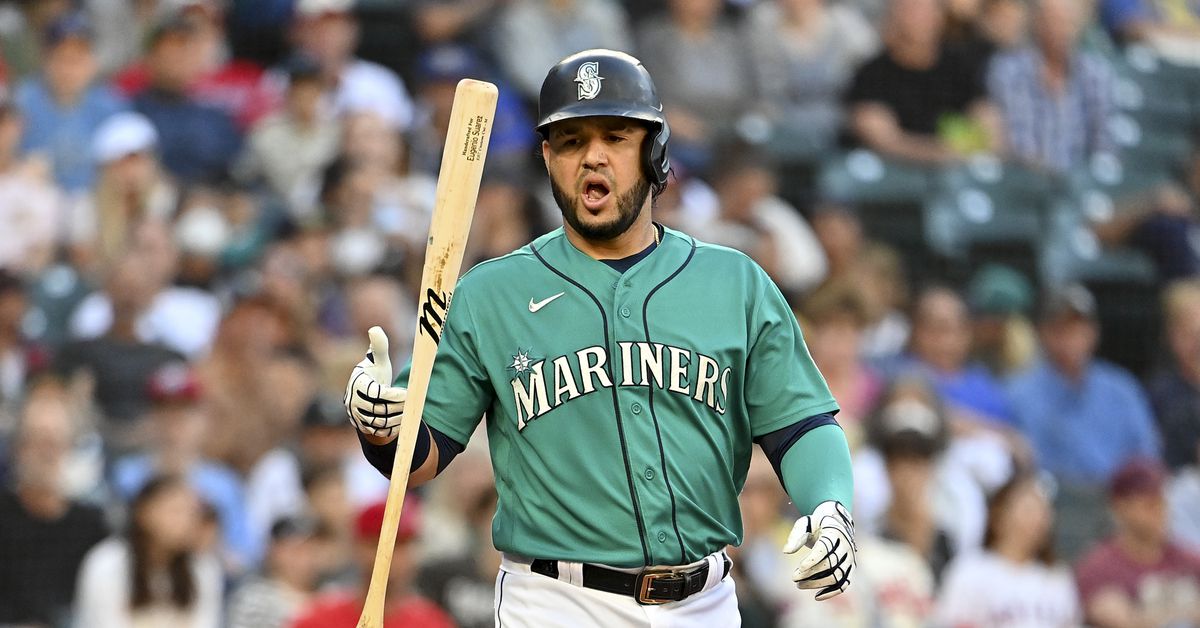 Swamp creature Angels beckon Mariners to join them in the muck, M’s squelch into 4-3 loss