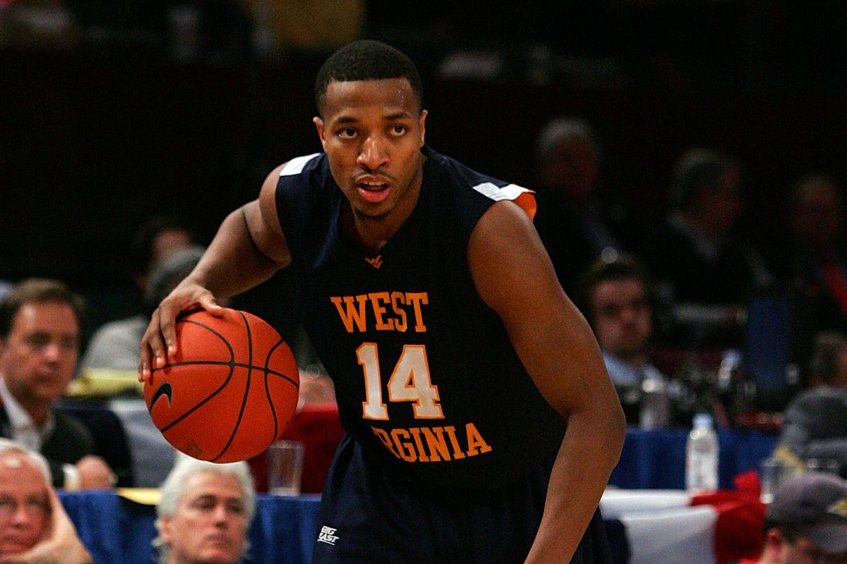 Darris Nichols in his playing days at West Virginia.