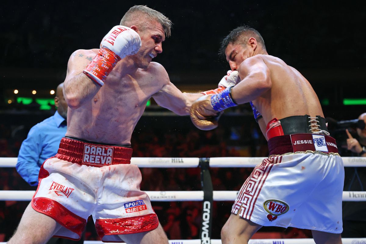 Liam Smith was just too much for Jessie Vargas in a rugged, hard-hitting fight