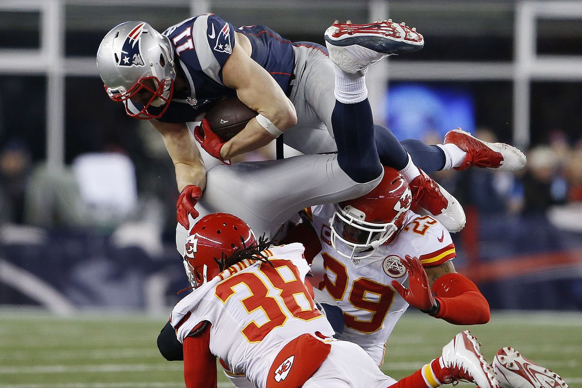 Edelman puts Patriots offense over the top