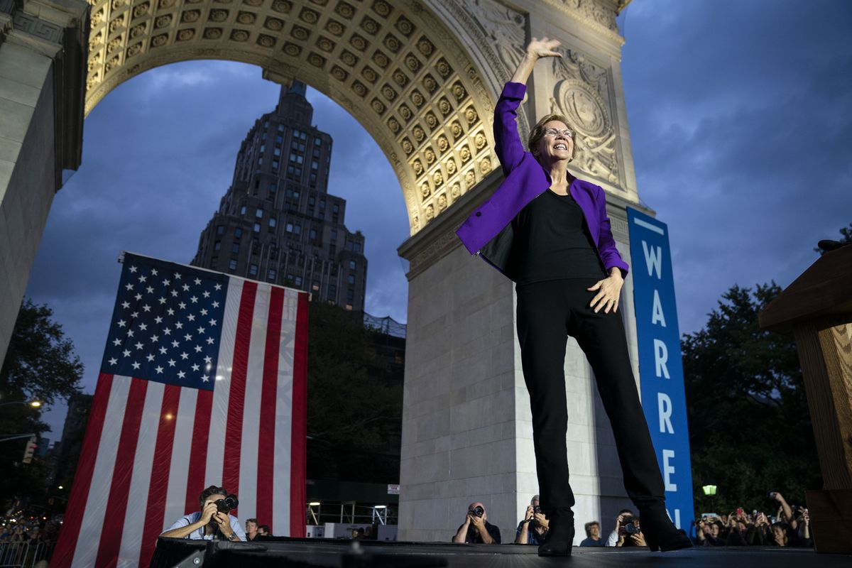 Elizabeth Warren Delivers Campaign Speech in NYC’s Washington Square Park
