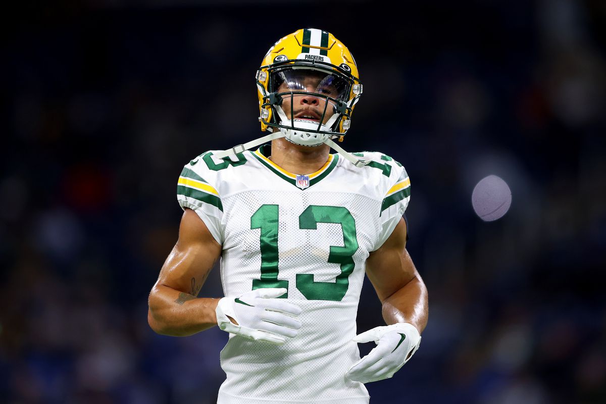 Allen Lazard of the Green Bay Packers warms up before a game against the Detroit Lions at Ford Field on November 06, 2022 in Detroit, Michigan.