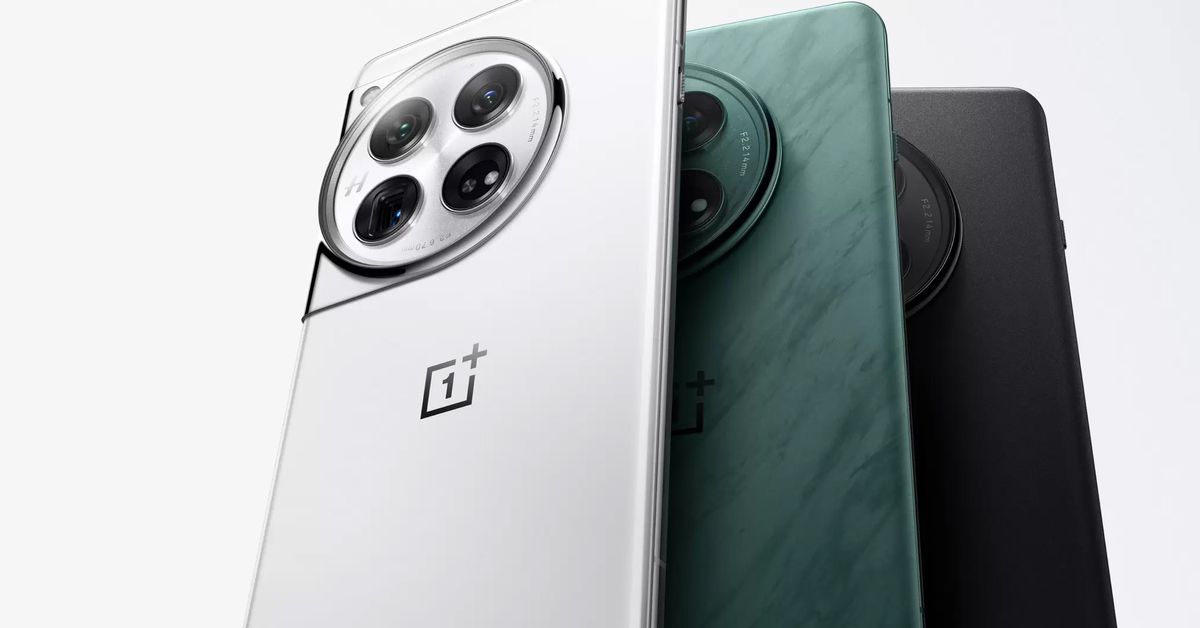 A detailed look at the OnePlus 12 phone before its global launch