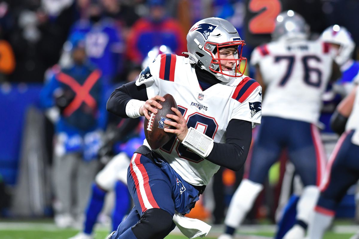 New England Patriots quarterback Mac Jones (10) in the fourth quarter against the Buffalo Bills at Highmark Stadium.