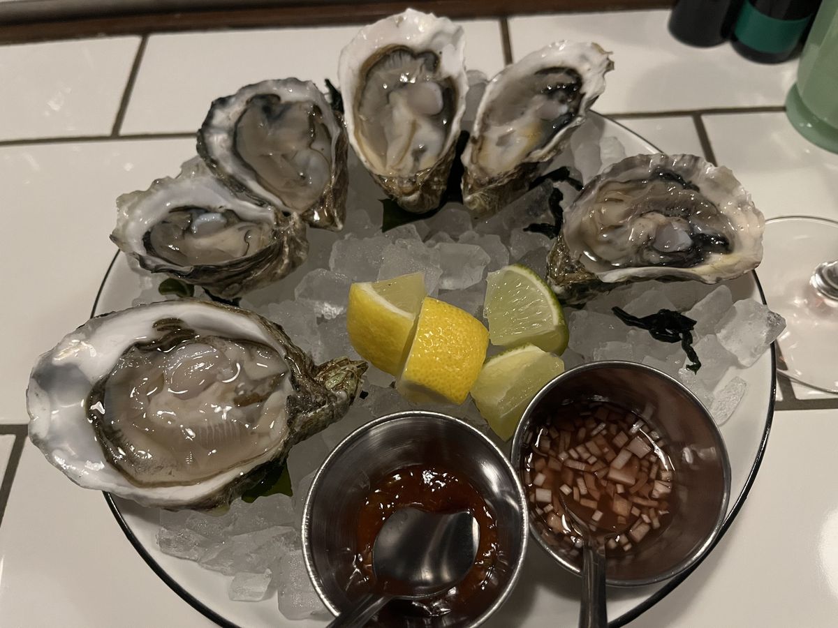 A plate of oysters.
