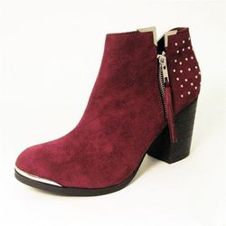<strong>MNTG</strong> Aquila Boot at Thom Brown, <a href="http://www.thombrown.com/product.asp?pfid=TMB02762">$79.99</a>