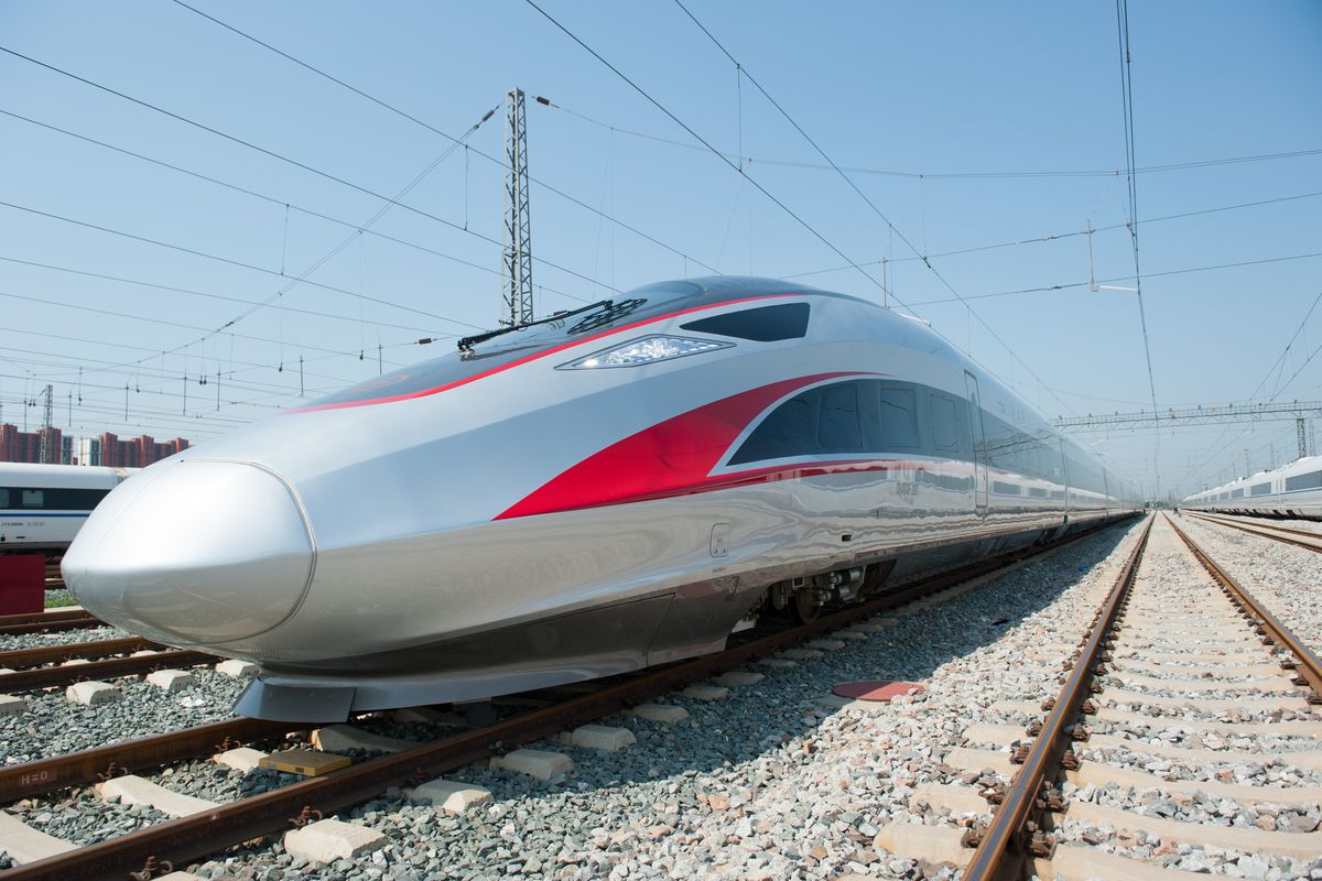 China launches world’s fastest bullet train