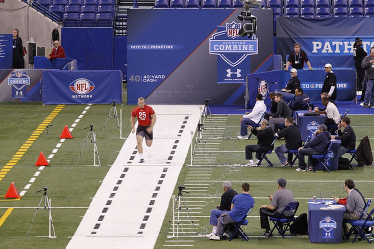 INDIANAPOLIS, IN - FEBRUARY 27:  Running back Owen Marecic of Stanford runs the 40-yard dash during the 2011 NFL Scouting Combine at Lucas Oil Stadium on February 27, 2011 in Indianapolis, Indiana. (Photo by Joe Robbins/Getty Images)