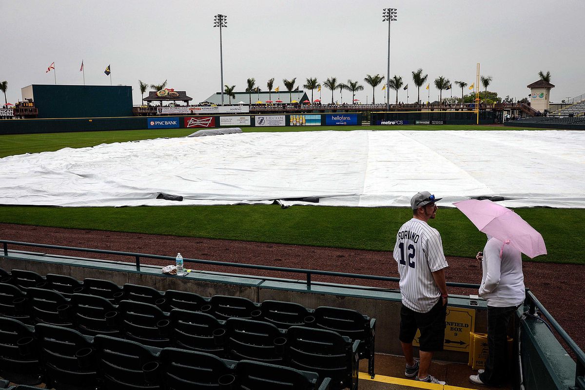 Pictures of the tarp appear to be the only ones from this game.