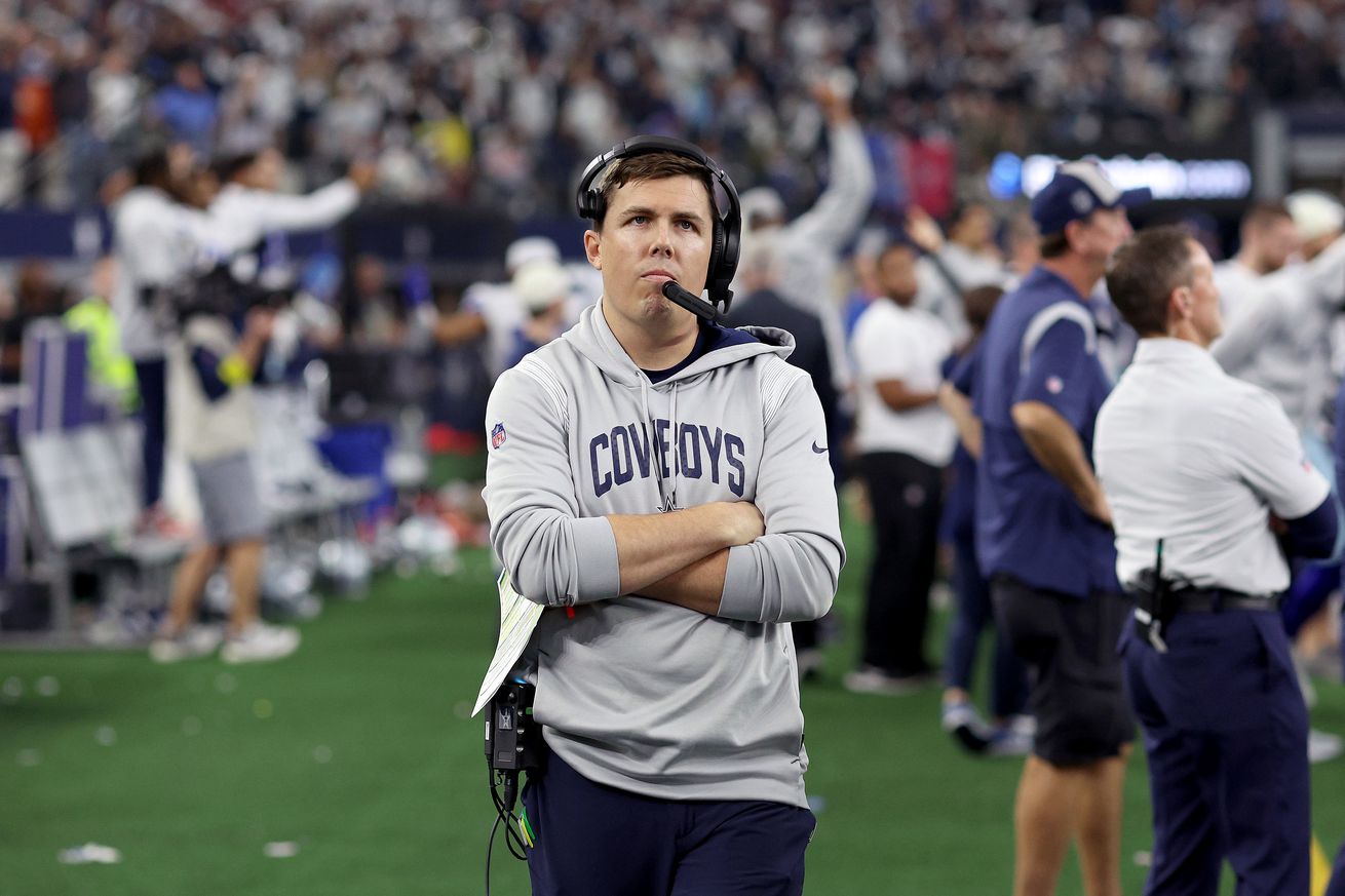 Cowboys offensive coordinator Kellen Moore put on a show against the Eagles