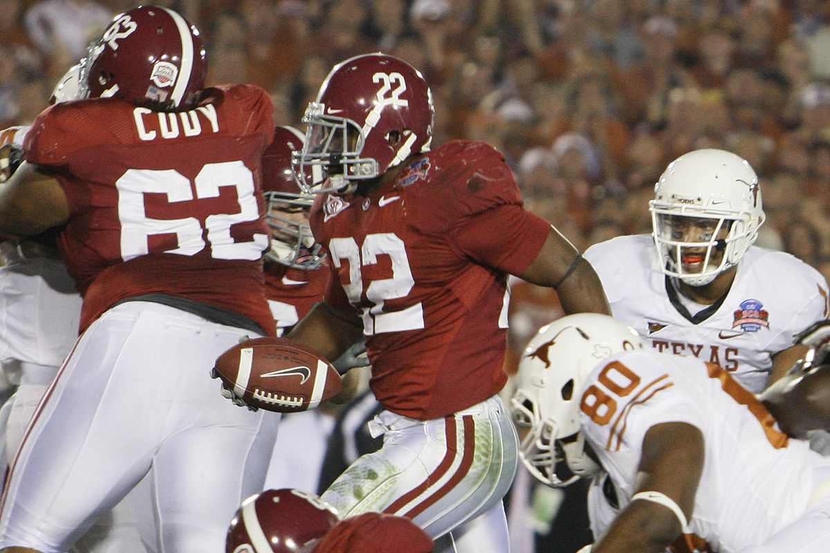 <p zoompage-fontsize="15" style="">Alabama’s Mark Ingram sores the first touh down of the game in seond quarter ation Against Texas in