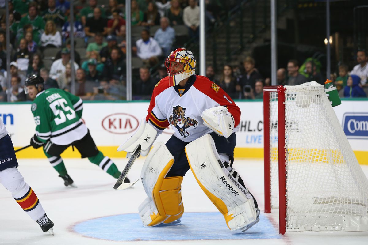 Roberto Luongo made 20 saves for the Panthers.