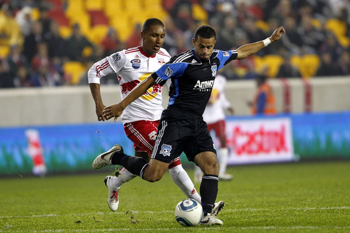Jason Hernandez and the San Jose Earthquakes will play Juan Agudelo and the New York Red Bulls at Stanford Stadium on July 2, 2011. Expect lots of fireworks on and off the field. (Photo by Chris Trotman/Getty Images)