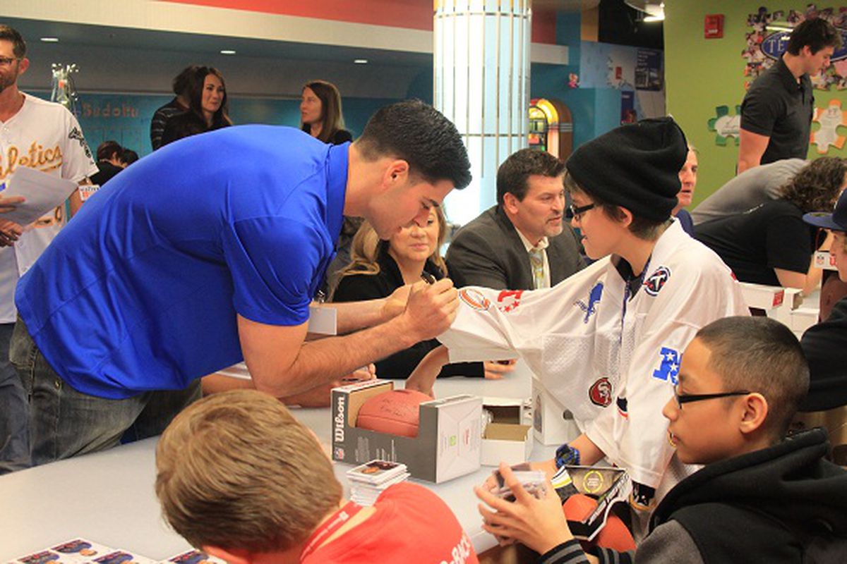 Pat O'Donnell of the Chicago Bears at the Phoenix Children’s Hospital