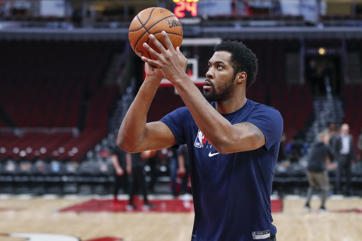 New Orleans Pelicans center Derrick Favors warms up before an NBA game against the Chicago Bulls at United Center.&nbsp;