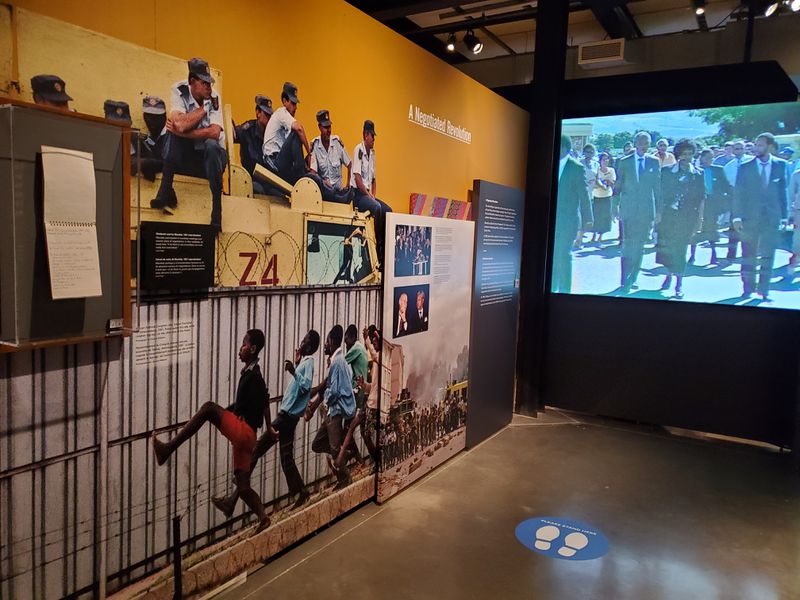 “Mandela: Struggle for Freedom” is a new exhibit at the Illinois Holocaust Museum.