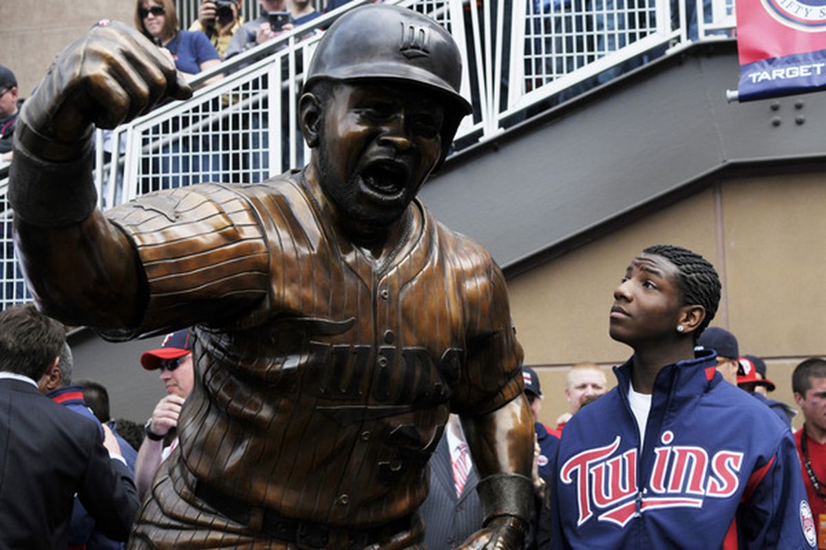 Possibly the most horrifying Kirby Puckett statue ever erected. 