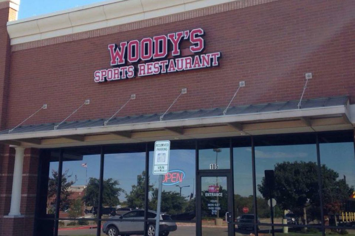 Woody's Sports Restaurant Frisco