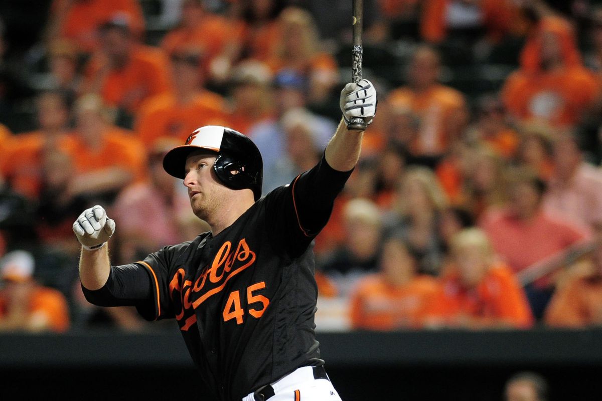 Mark Trumbo hits a game-winning home run for the Orioles.