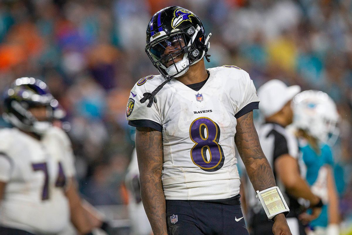 Lamar Jackson injury update: How to handle the Ravens QB vs