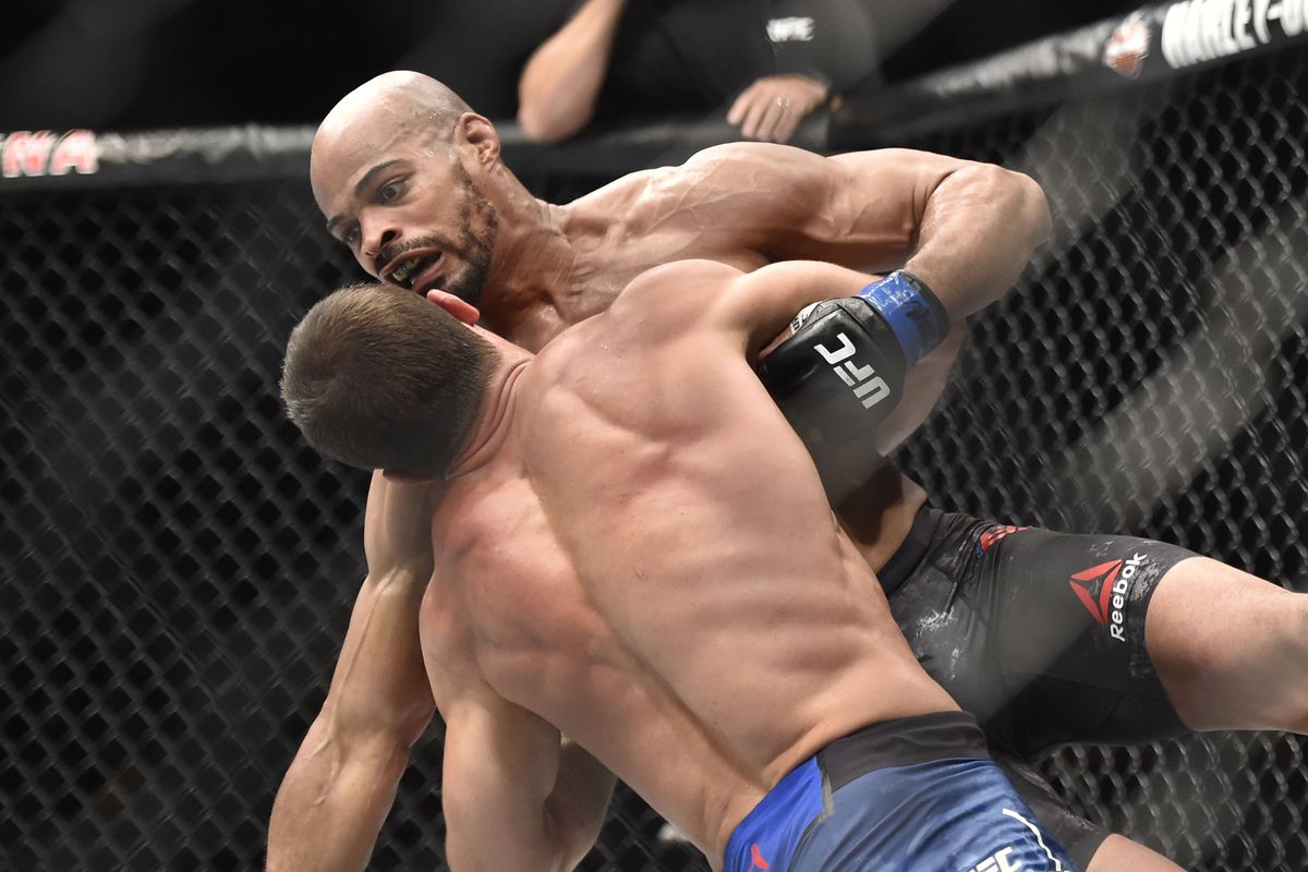 MMA: UFC Fight Night-Pittsburgh Rockhold vs Branch