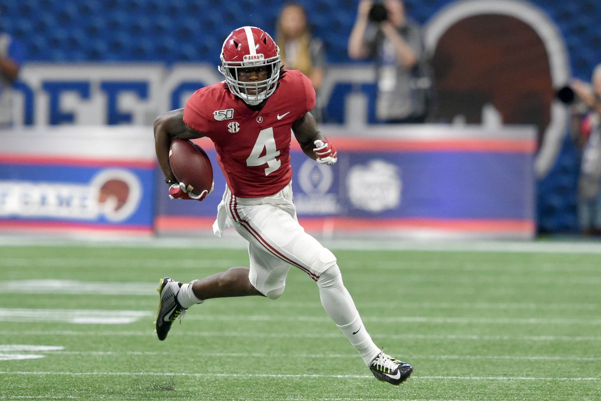 Alabama Crimson Tide wide receiver Jerry Jeudy carries the ball up the field against the Duke Blue Devils during the first quarter at Mercedes-Benz Stadium.