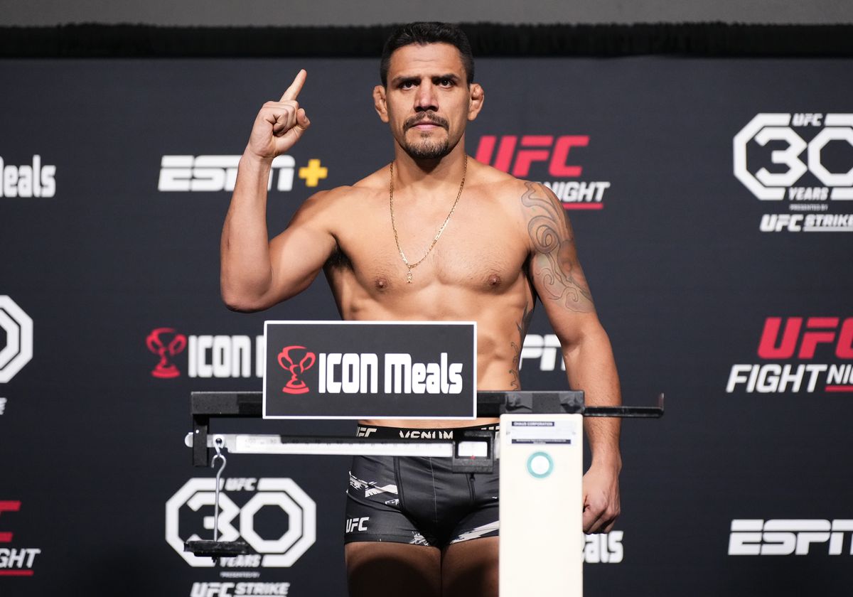 UFC Fight Night: Luque v Dos Anjos - Weigh-in