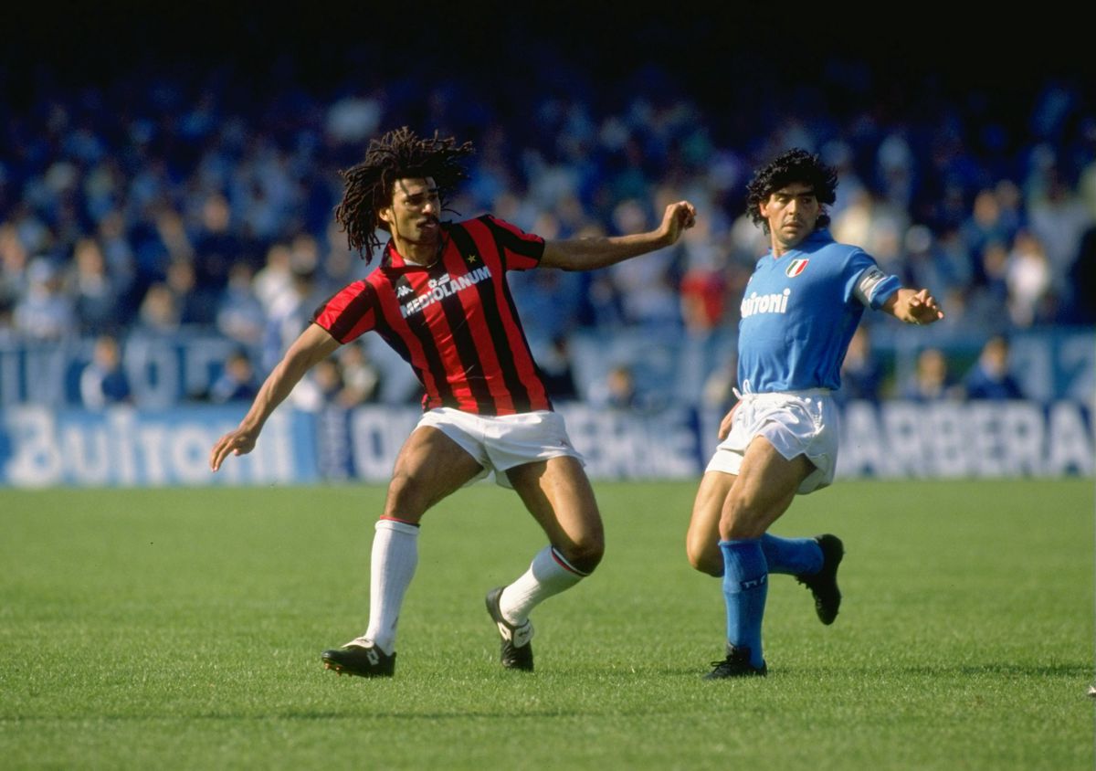 Ruud Gullit of AC Milan and Diego Maradona of Napoli wait for the ball to be passed