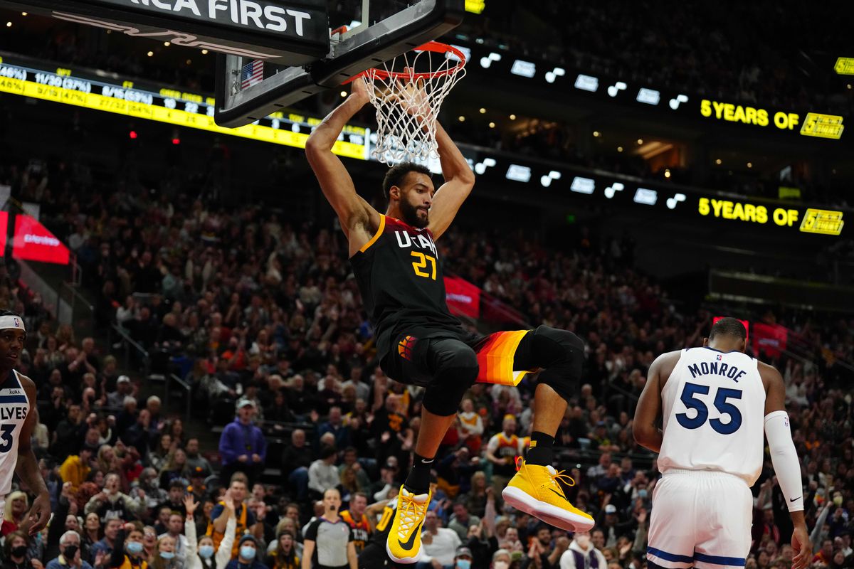 Utah Jazz center Rudy Gobert (27) dunks the ball in the second half against the Minnesota Timberwolves at Vivint Arena.