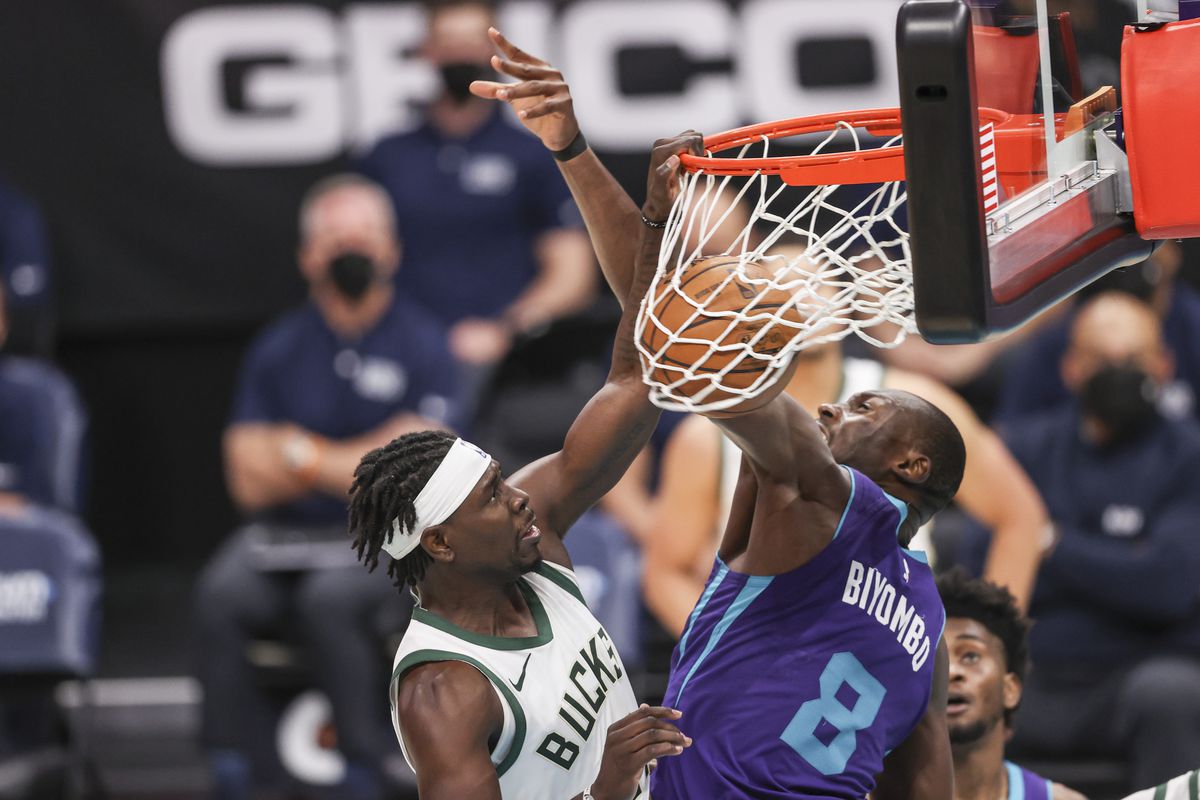NBA: Milwaukee Bucks at Charlotte Hornets