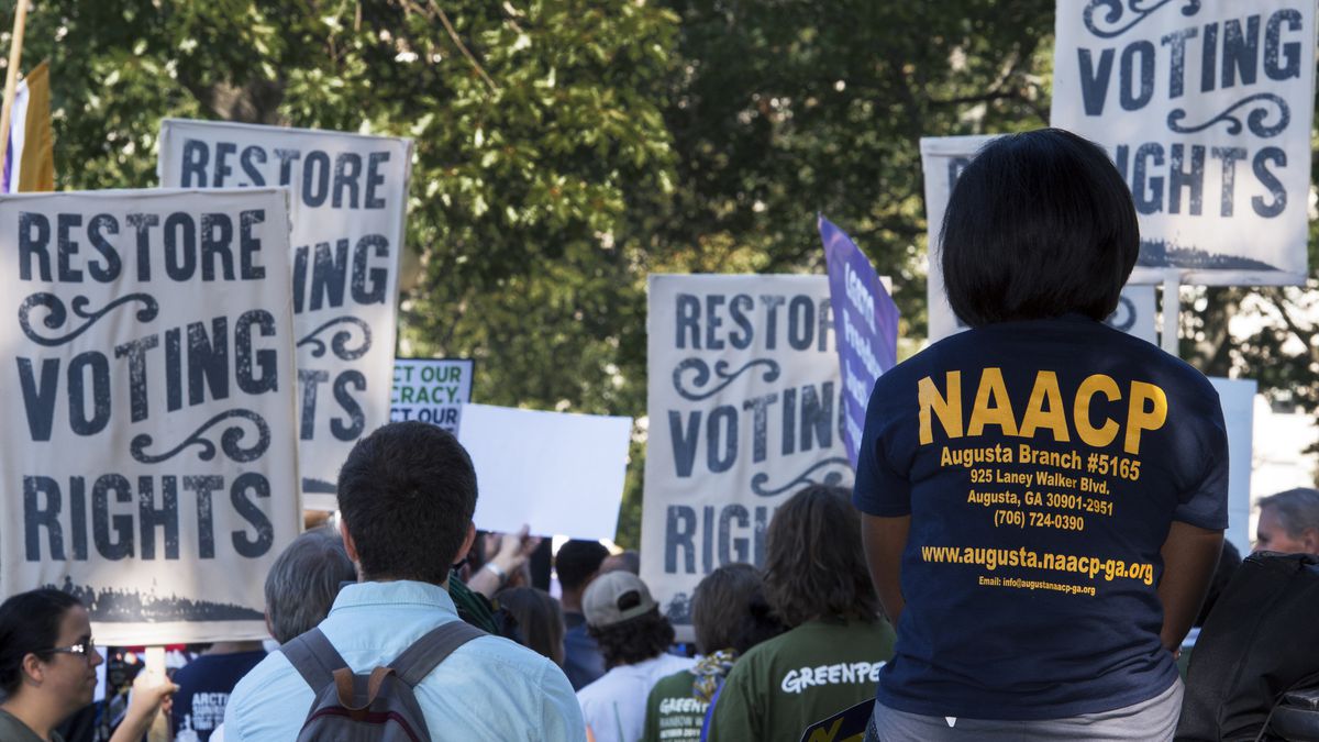 Voting rights supporters and labor unions gather for a Capitol Hill protest calling for the restoration of the Voting Rights Act on September 16, 2015.