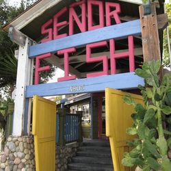Finally, end your day at must-stop Mexican spot <a href="http://senorfish.net/" target="_blank">Señor Fish</a> (4803 Eagle Rock Blvd.), which has plans to <a href="http://la.eater.com/2014/4/30/6232943/echo-parks-senor-fish-expanding-to-199-seat-mega-eate