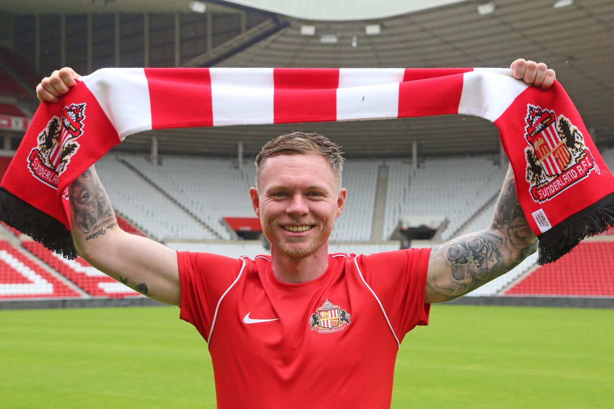 Sunderland Unveil New Signing Aiden O’Brien