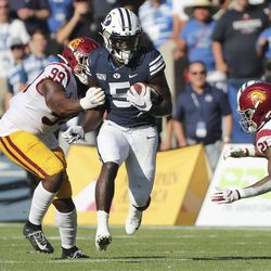 Brigham Young Cougars running back Ty’Son Williams (5) runs against USC Trojans in Provo on Saturday, Sept. 14, 2019. BYU won 30-27 in overtime.