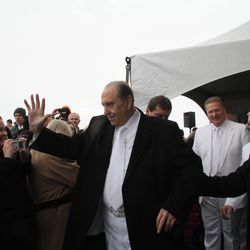 President Thomas S. Monson waves to members gathered for the cornerstone ceremoney at the dedication of the Calgary Alberta Temple on Sunday, Oct. 28.

Sunday, Oct., 28, 2012. Photo by Gerry Avant