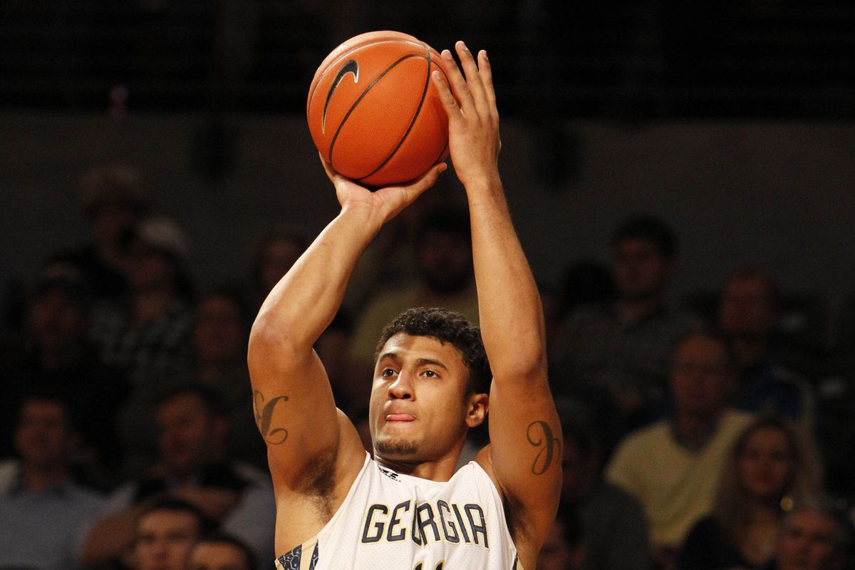 Georgia Tech Yellow Jackets guard Chris Bolden (11) shoots the ball against the Pittsburgh Panthers in the first half at Hank McCamish Pavilion